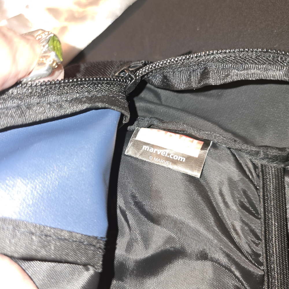 MARVEL CAPTAIN AMERICA BACKPACK - image 5